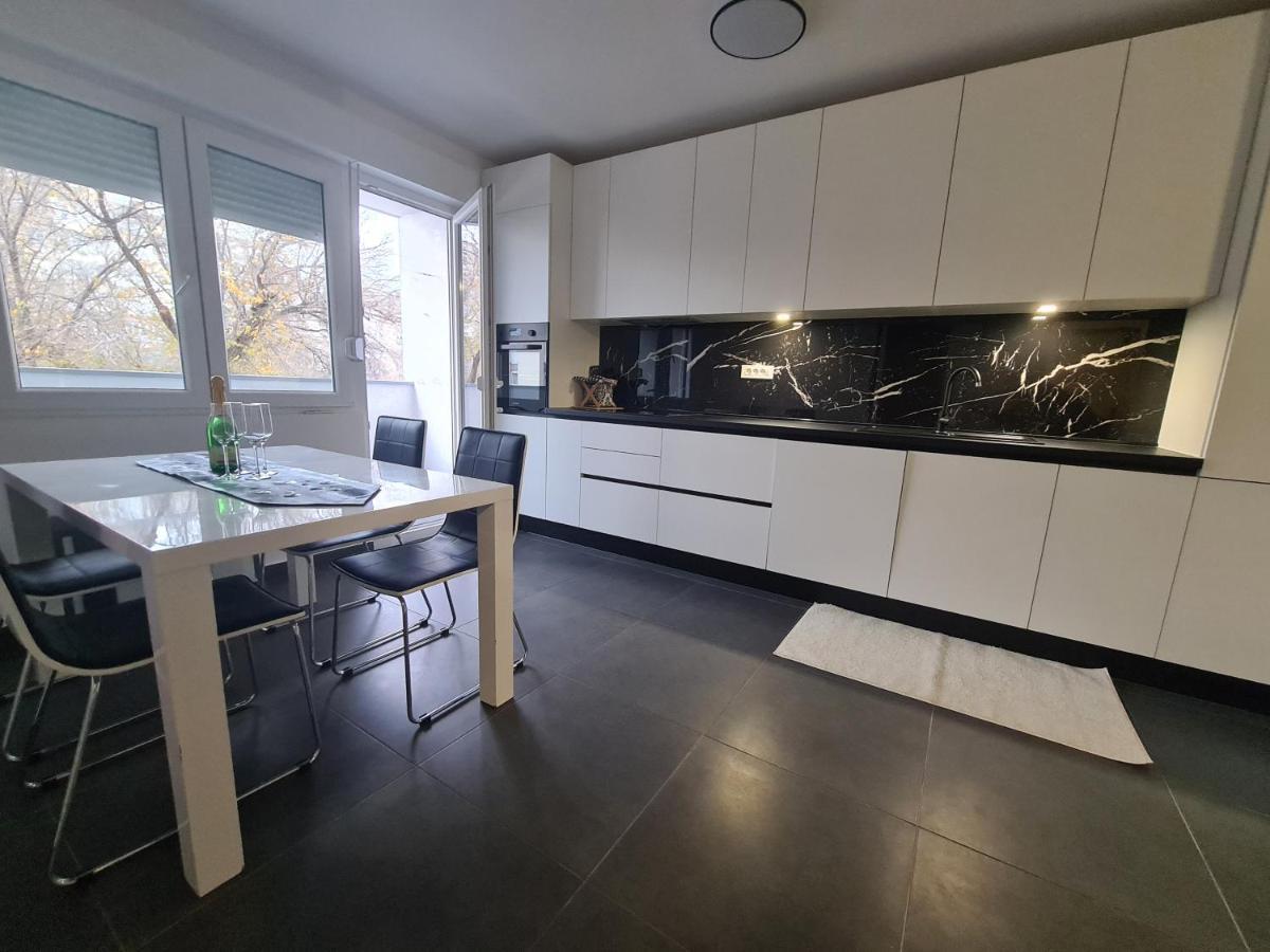 Hall Of Fame -Center Apartment Сплит Екстериор снимка